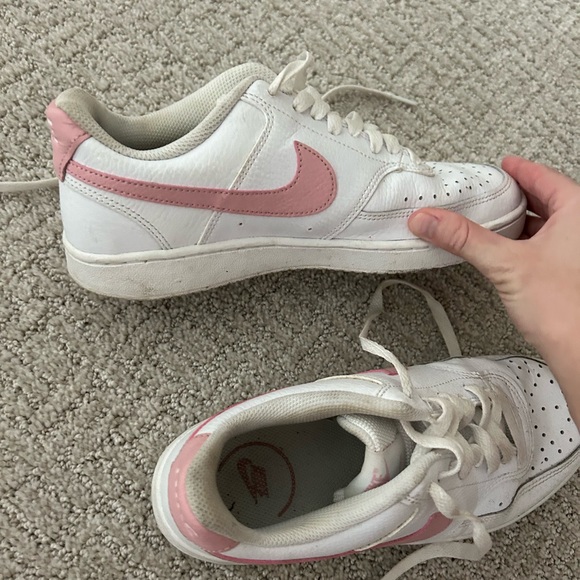 Nike Court vision pink sneaker - Picture 3 of 5